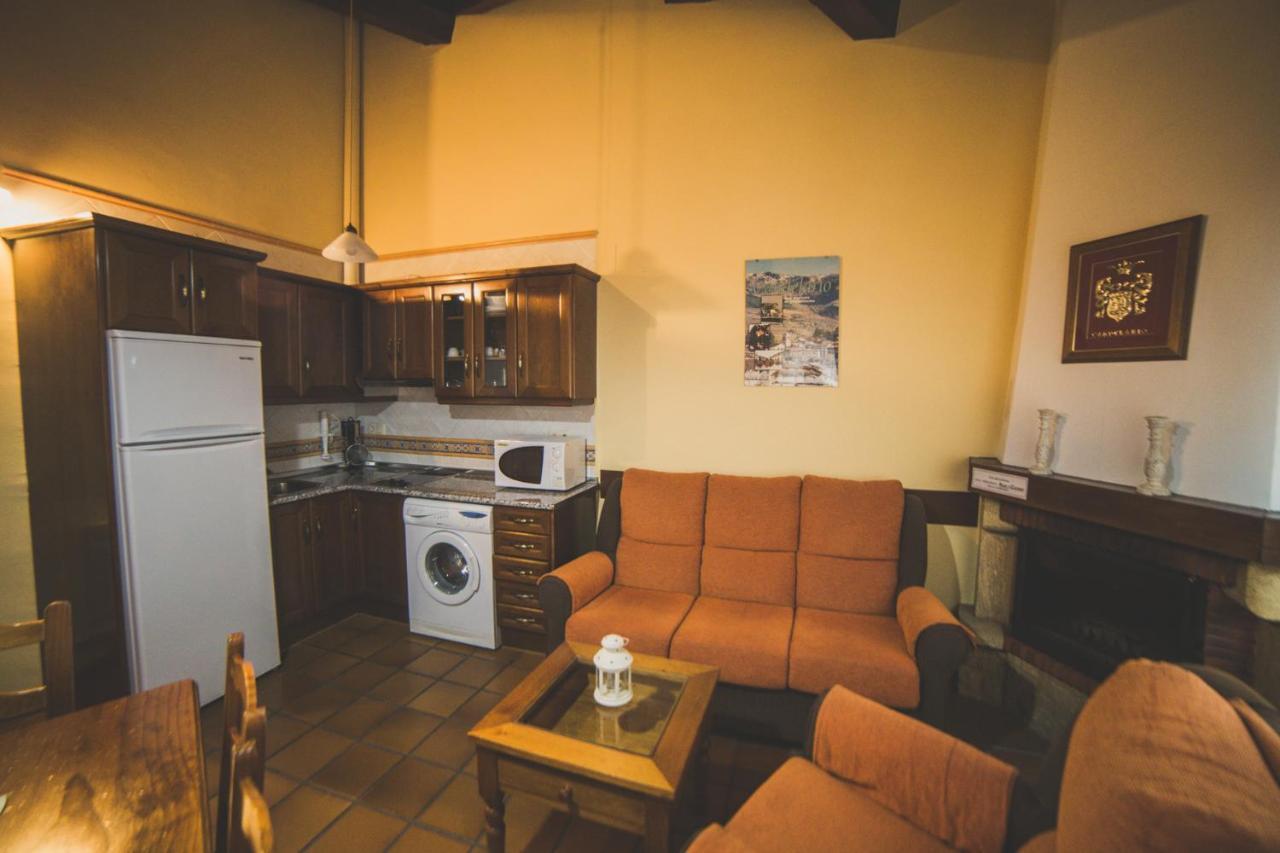 Casa Rural Puerta Del Sol II De 2 Habitaciones Candelario Εξωτερικό φωτογραφία